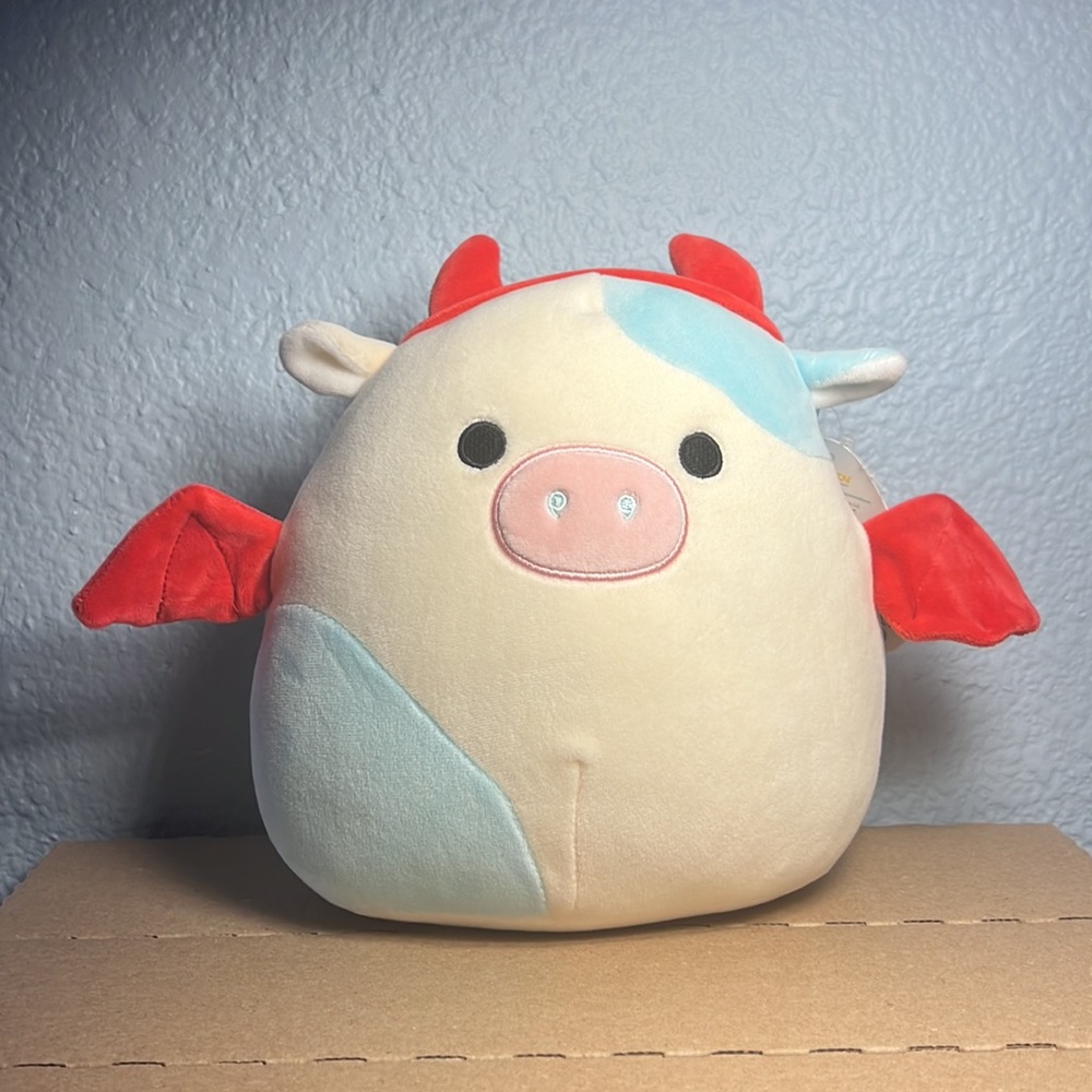 8” Belana the Cow Devil Halloween costume NWT Squishmallows Kellytoy Plush